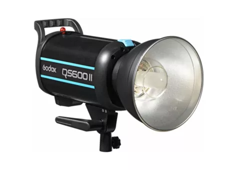 Фото: Godox QS-600 II