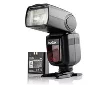 Фото: Godox V860IIO (Olympus/Panasonic)