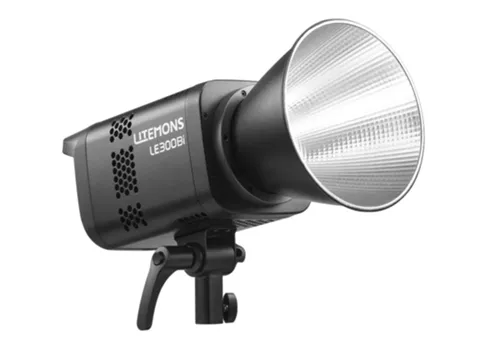 Фото: Godox Litemons LE300Bi Bi-color LED Light (Black)